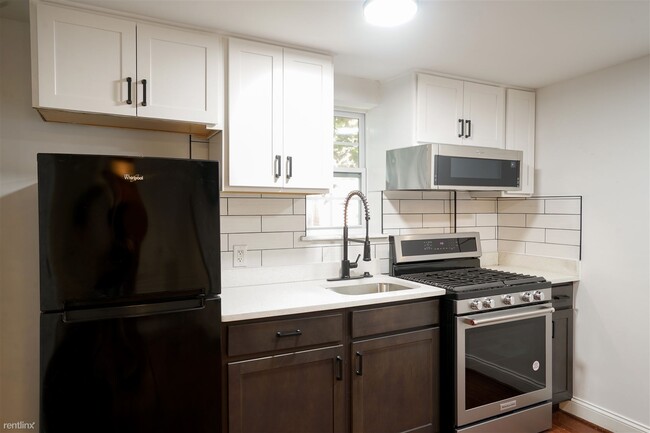 Building Photo - 2 br, 1.5 bath House - 619 Florida Avenue ...