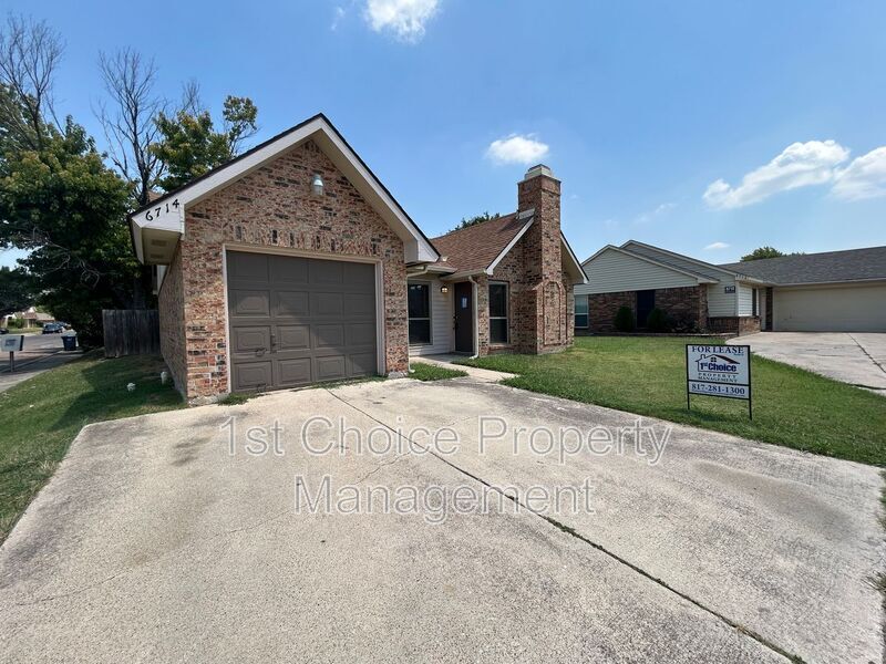 Photo - 6714 Old Stone Dr