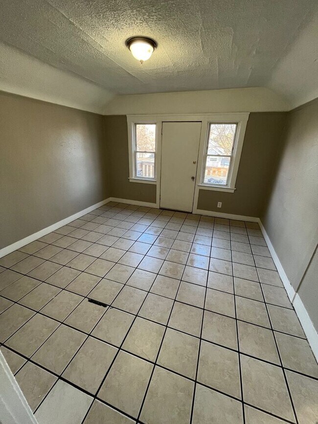 Building Photo - 4545 N 29th St