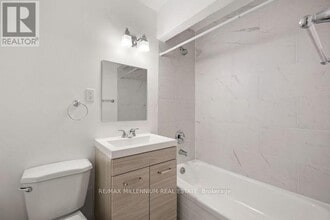 Building Photo - 164 Grange Ave