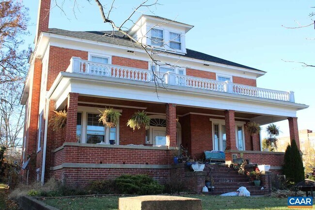 Foto del edificio - 325 Chestnut Ave