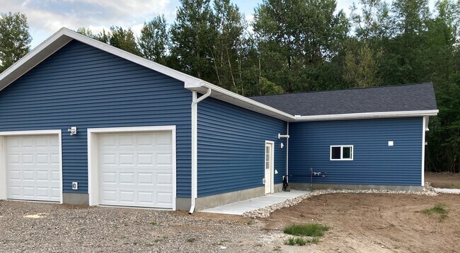 Foto del edificio - 6232 County Route 27