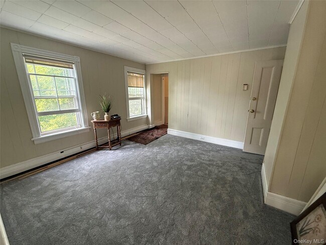 Building Photo - 373 Sea Cliff Ave