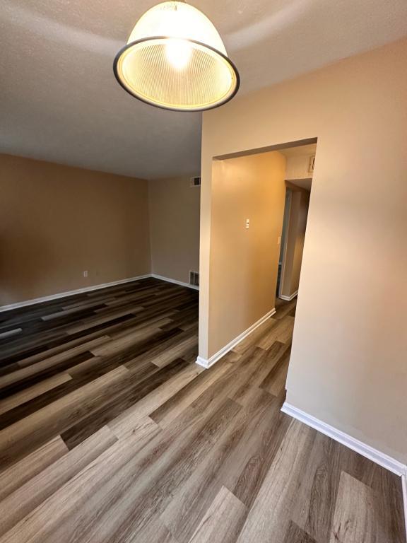 Foto del edificio - 3422 Shagbark Rd