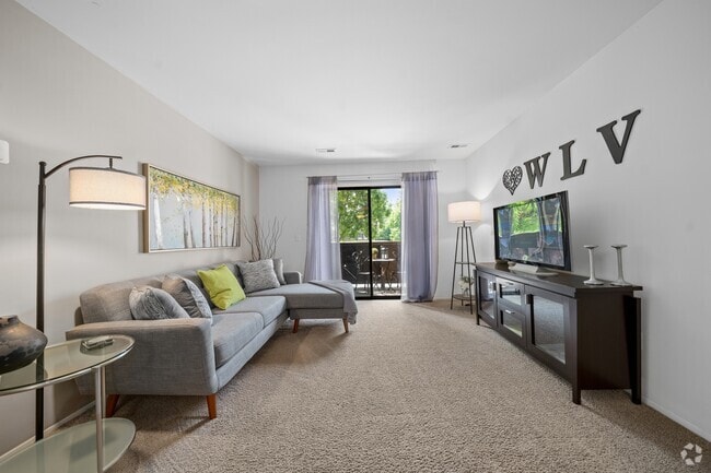 Building Photo - Woodland Villa Apartments