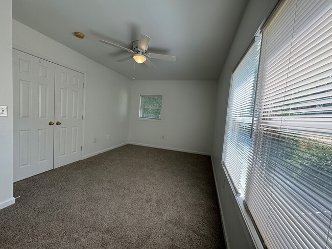 Building Photo - 74 Deaver St