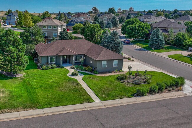 Foto del edificio - 7170 Windwood Way