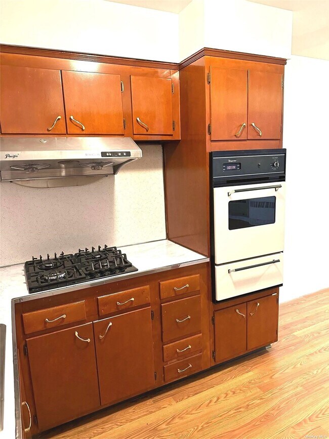 Foto del edificio - 133 Bay 47th St