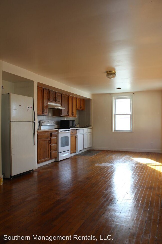 Foto del edificio - 3 br, 2 bath House - 3A Hanover St. 2nd Floor