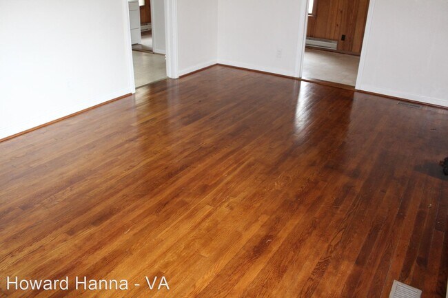 Foto del edificio - 2 br, 1 bath House - 3430 Elliott Avenue