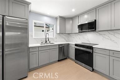 Foto del edificio - 20239 Hartland St