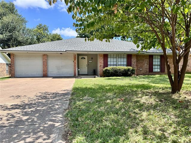 Foto principal - 3935 Firethorn Dr