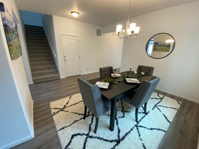 Foto del edificio - 1022 N Corbin Ln