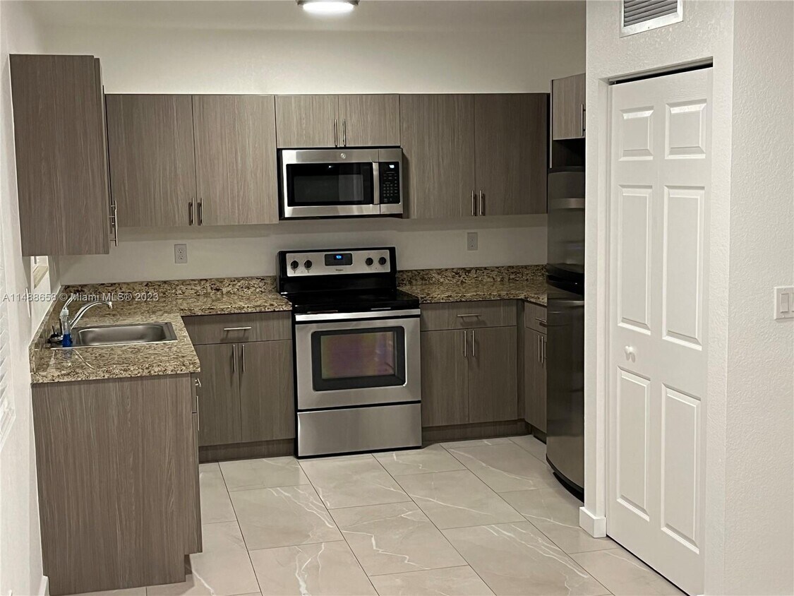 Foto del edificio - 10239 SW 173rd St