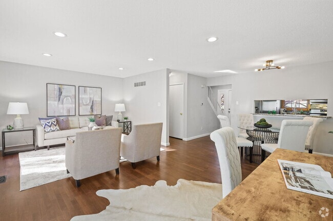 Building Photo - 10411 Corbeil Dr
