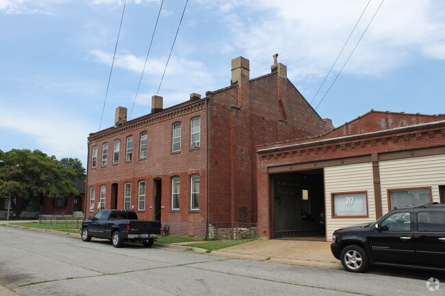 Foto principal - 225 Upton St