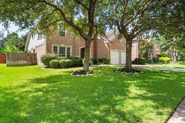 Foto del edificio - 1318 Wealden Forest Dr