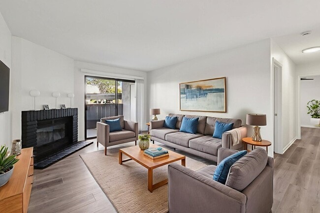 Building Photo - Santa Fe Ranch