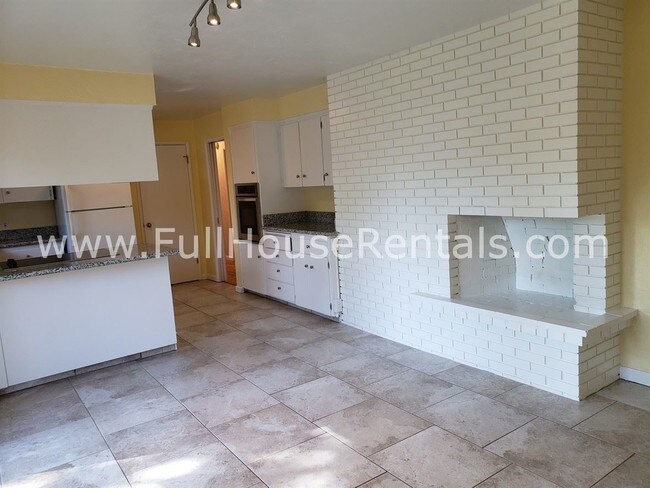 Foto del edificio - 3 br, 1.5 bath House - 2235 Polk Street
