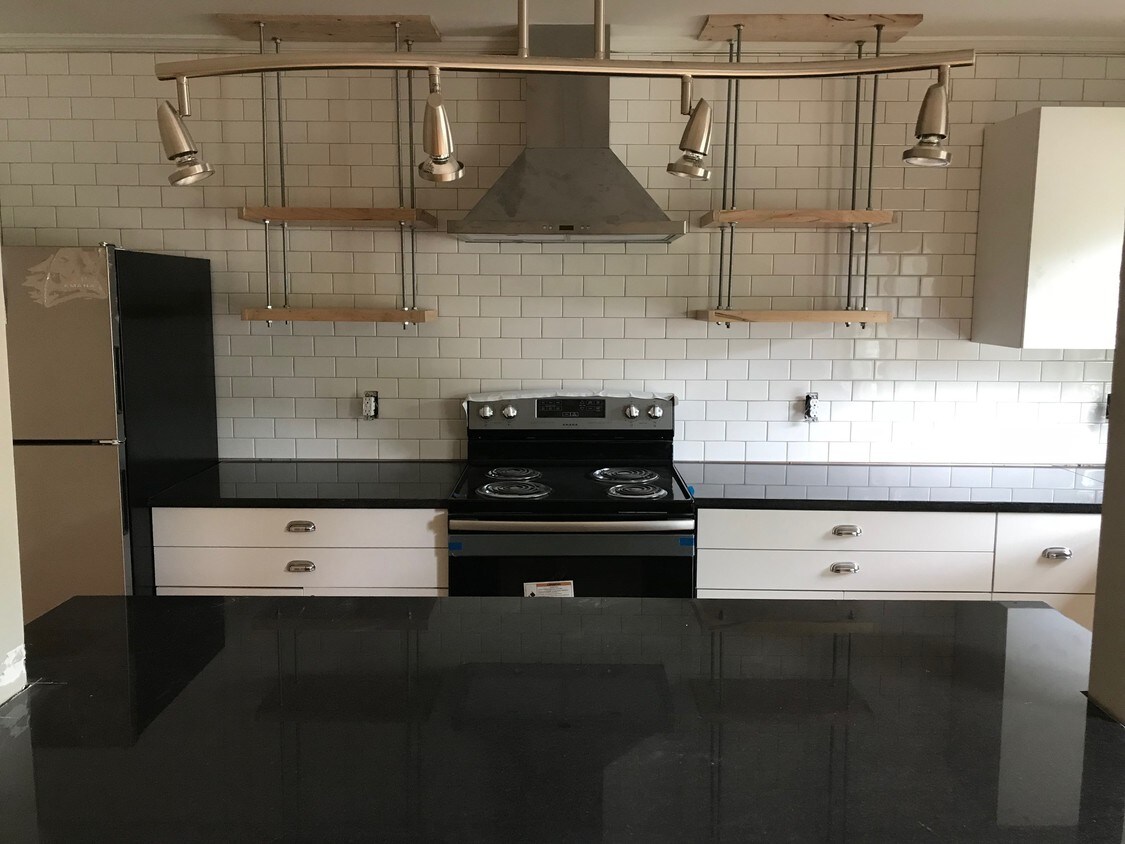 Foto principal - 531 S Hawthorne Rd