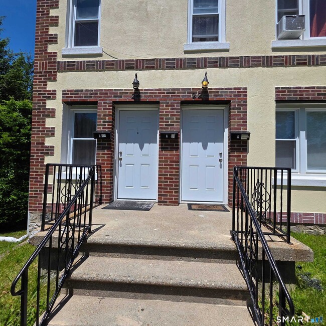Building Photo - 24 Martone St