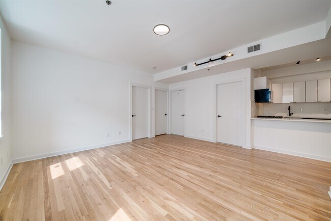 Foto del edificio - 716 Madison St