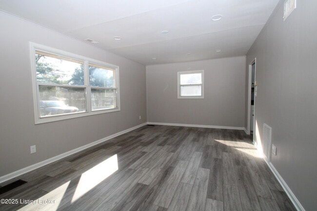 Building Photo - 226 Flamingo Dr