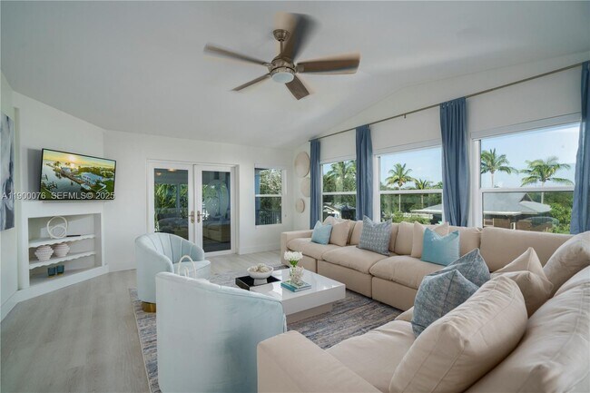 Foto del edificio - 474 Peninsula Dr