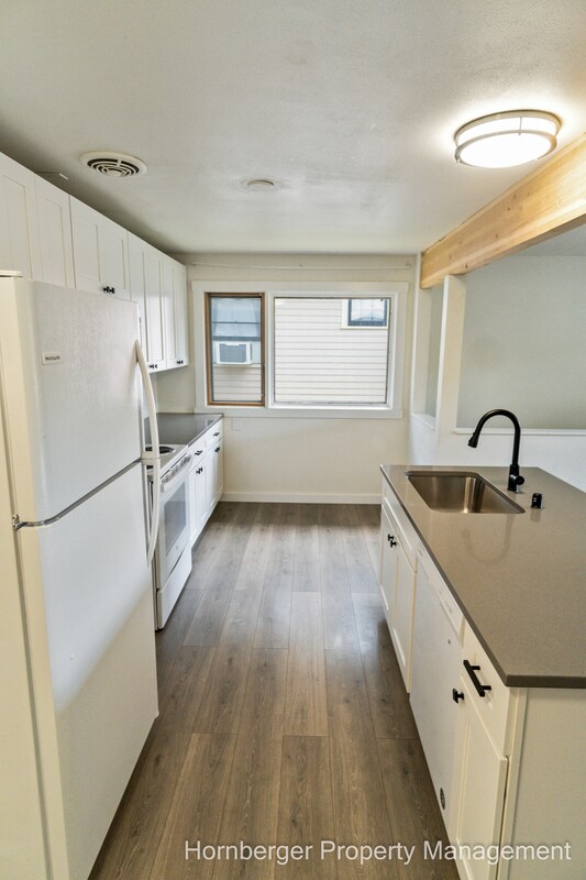 Building Photo - 1426 W Montgomery Ave
