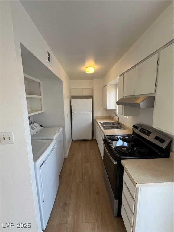 Building Photo - 4940 Larkspur St