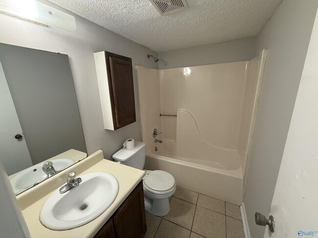 Foto del edificio - 4902 Cotton Row NW