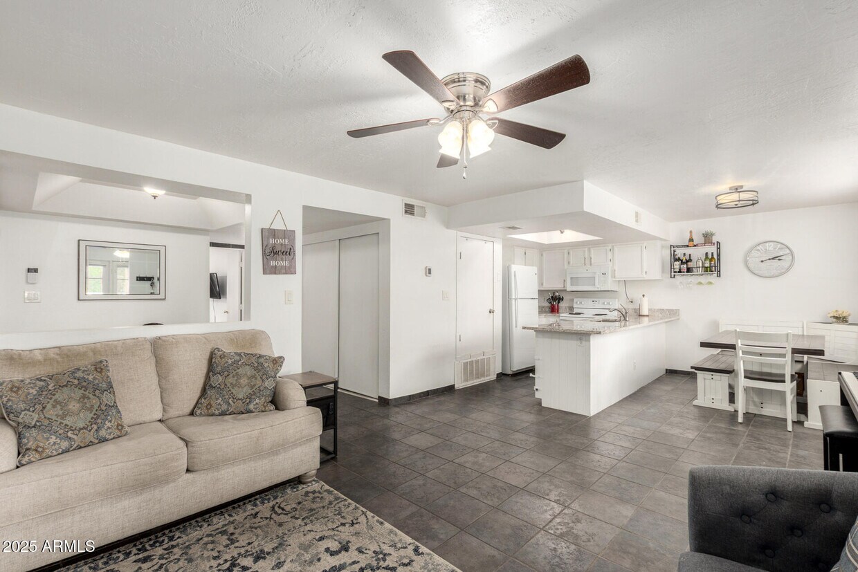 Foto principal - 18811 N 19th Ave