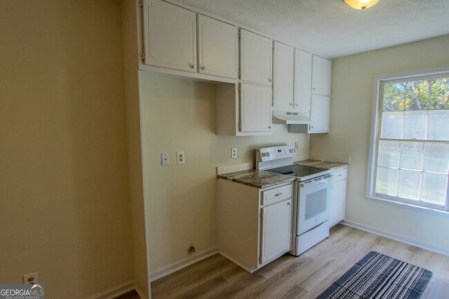 Foto del edificio - 211 Meadow Run