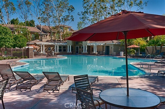 Foto del edificio - 1055 S St Tropez Ave