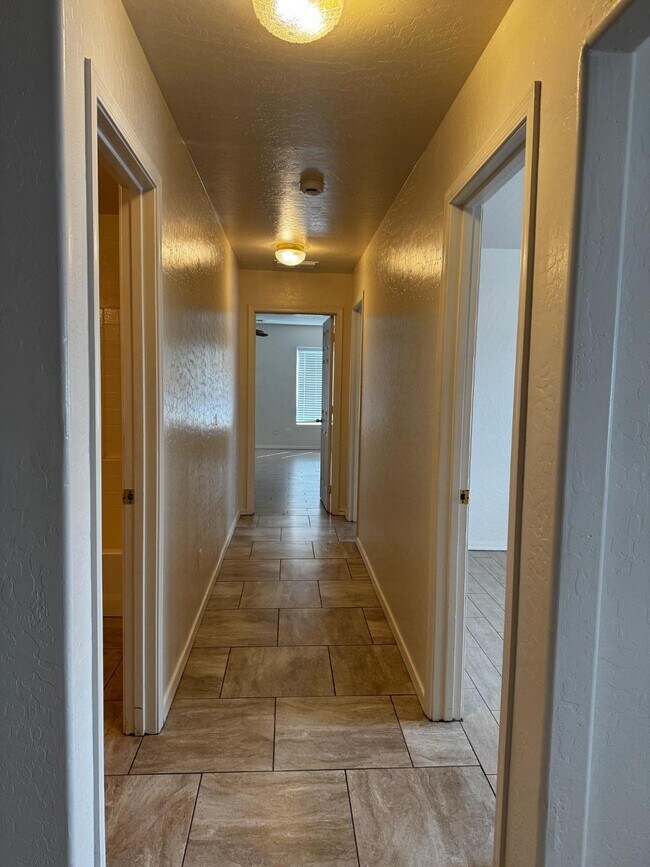 Foto del edificio - 14613 N 154th Ave