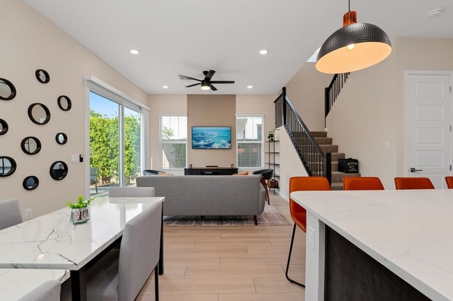 Building Photo - 5036 E Campo Bello Dr