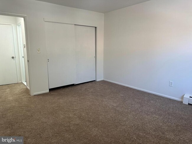 Foto del edificio - 816 Garnet Dr