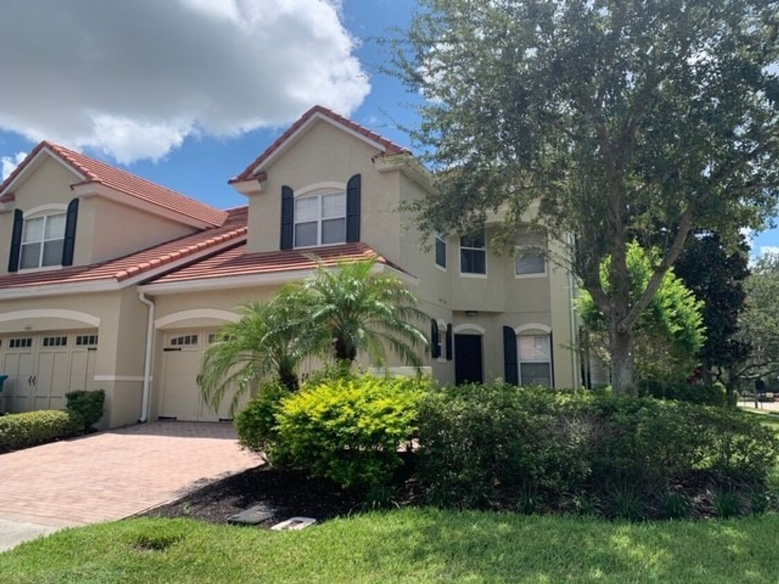 Primary Photo - BEAUTIFUL TOWNHOUSE AT TOSCANA!