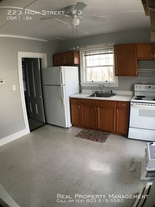 Building Photo - Cozy Studio in Somersworth