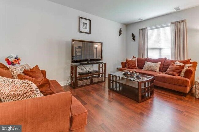 Foto del edificio - 861 Fawn Ln