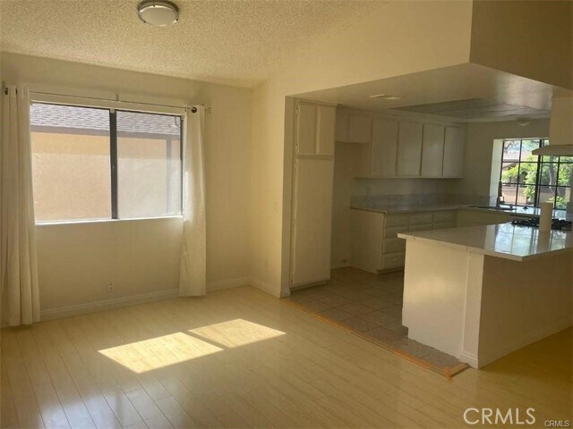 Building Photo - 21705 Laurelrim Dr