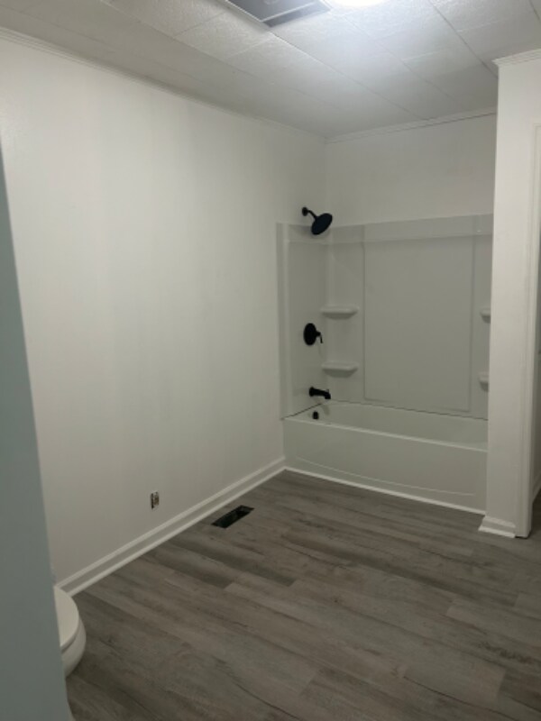 Foto del edificio - 221 Wilkins Ave