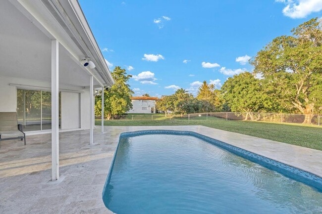 Photo - 290 NW 65th Ave House