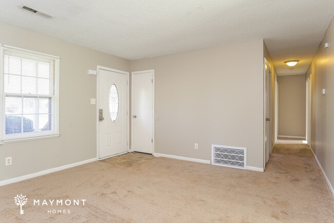 Building Photo - 2804 Patio Pl