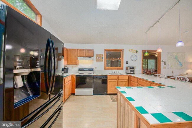 Building Photo - 5408 Harbour Bluff