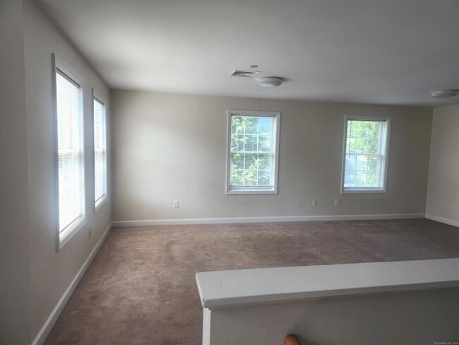 Building Photo - 64 Stoneridge Cir