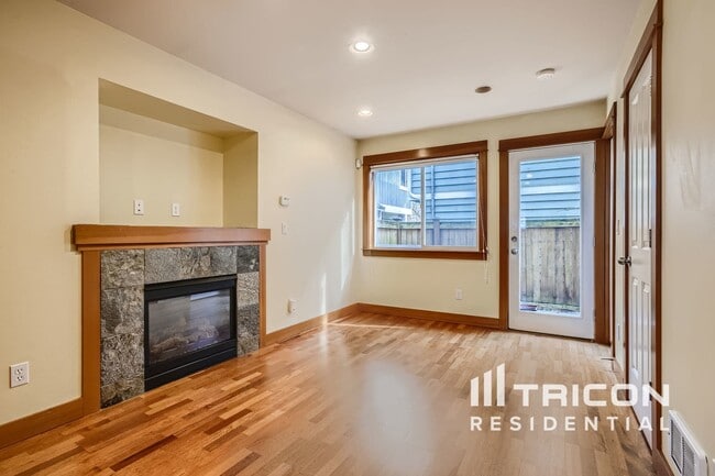 Building Photo - 1132 N 91st St