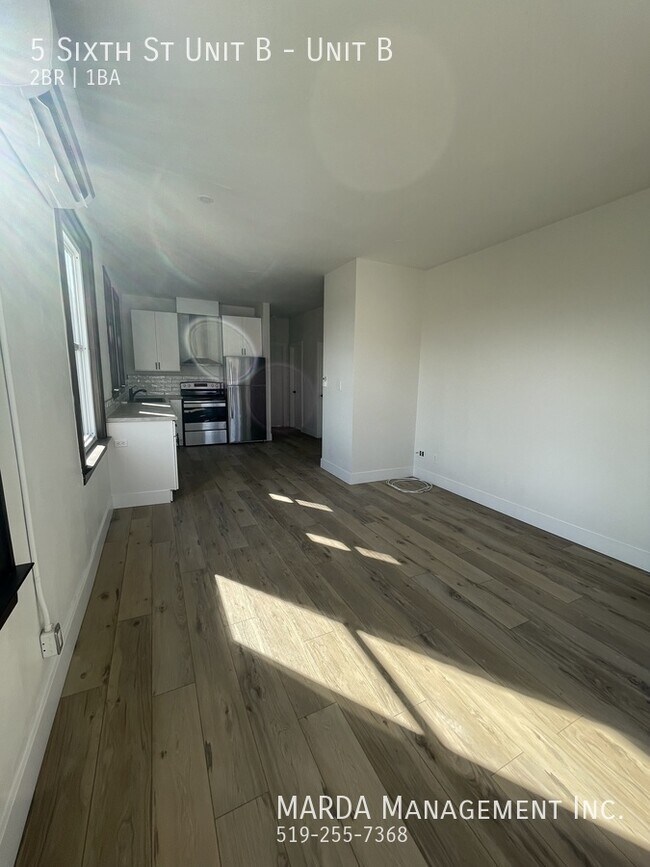 Building Photo - MODERN 2 BED/1 BATH UNIT IN CHATHAM + HYDRO