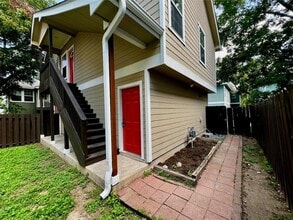 Building Photo - 5403 Evans Ave
