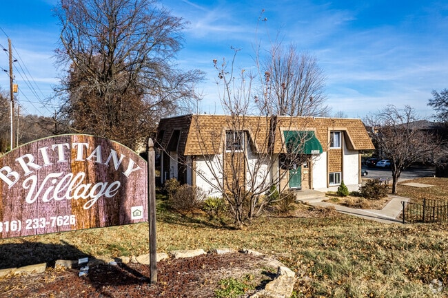 Building Photo - Brittany Village